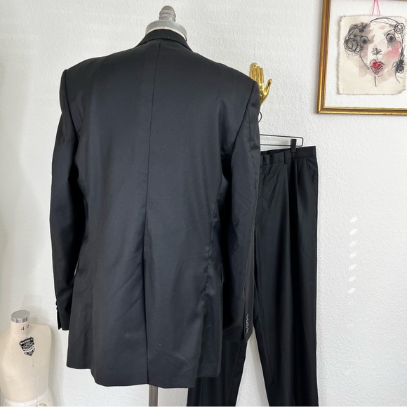Hart Shaffner Marx Black Men Suit - Picture 5 of 14